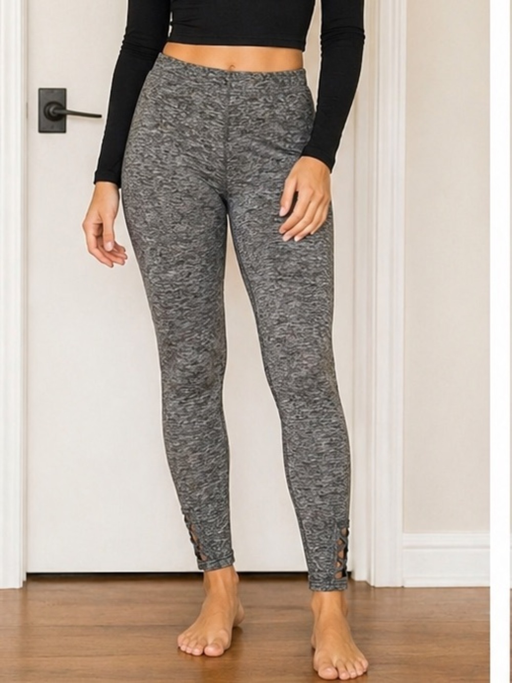 Gray Leggings with Lace Detail MEDIUM